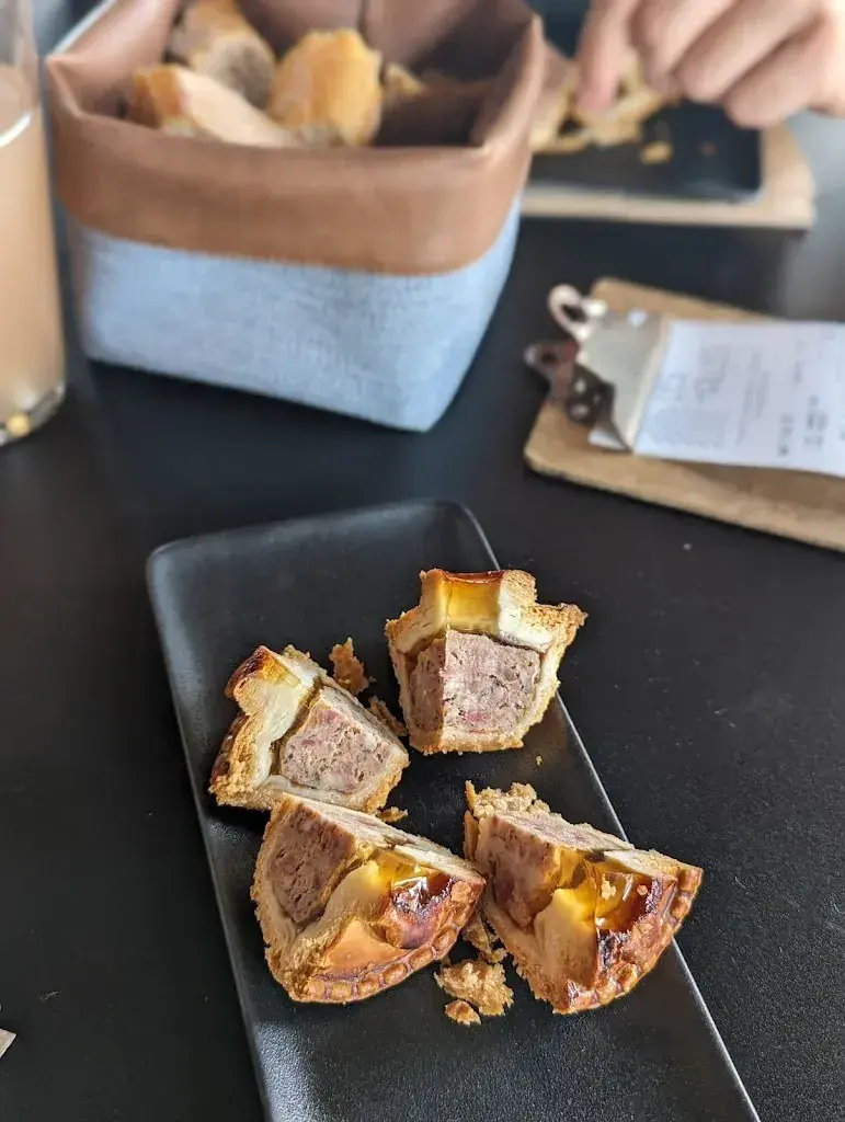 Veronika Rigo_Les Halles 1787_Bulle_review