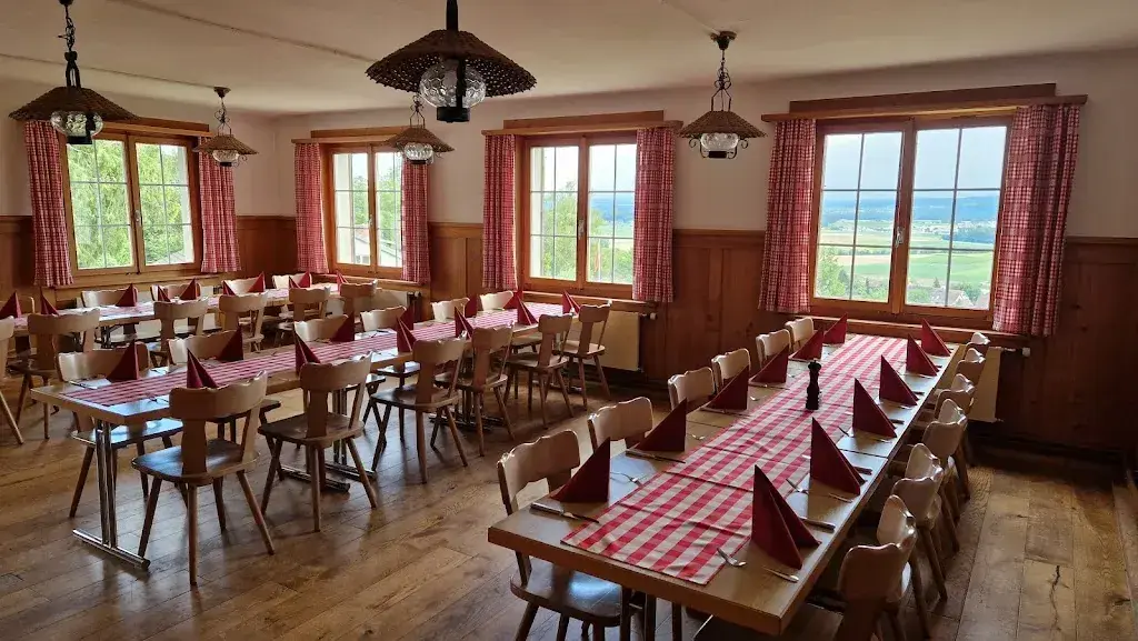 Gasthaus zur Guggere restaurant in Benken