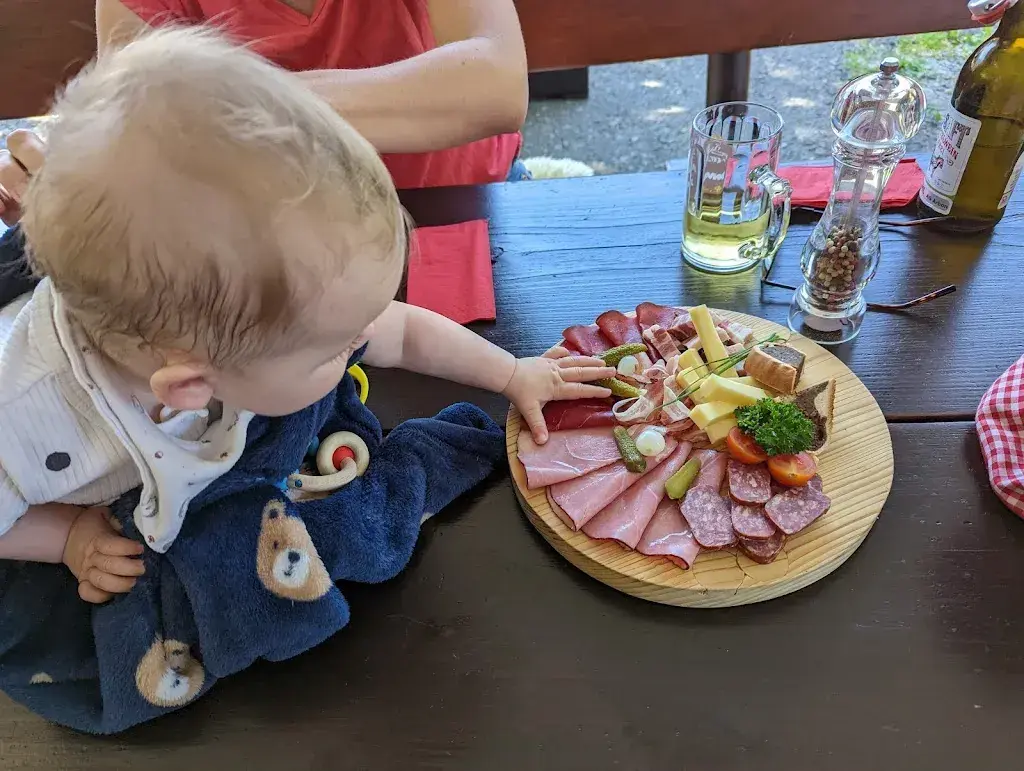 Menu_Alpwirtschaft Vorderwengi_Kaltbrunn_image_9