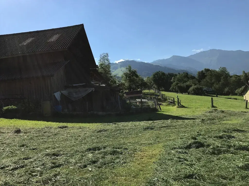 Simon Mächler_Heubett | Raumvermietung | Event | Geburtstage | Firmenanlässe_Kaltbrunn_review