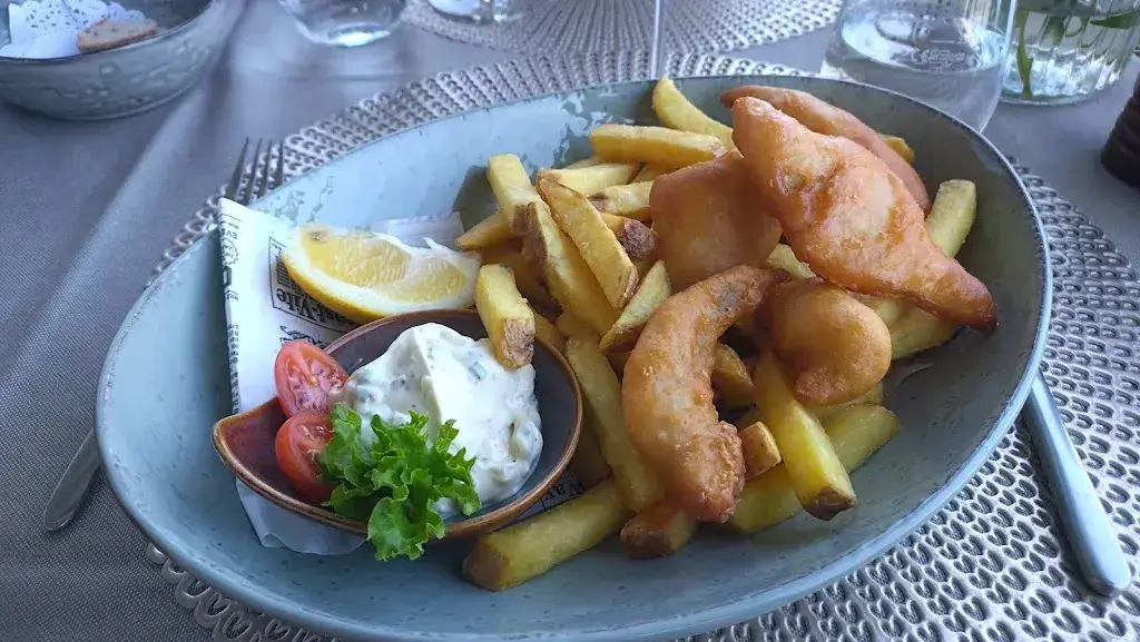 Thomas Kaupert_Restaurant Schifffahrt_Bollingen SG_avis