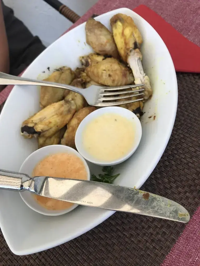 Yiannis Chrysostomidis_Restaurant Schifffahrt_Bollingen SG_avis