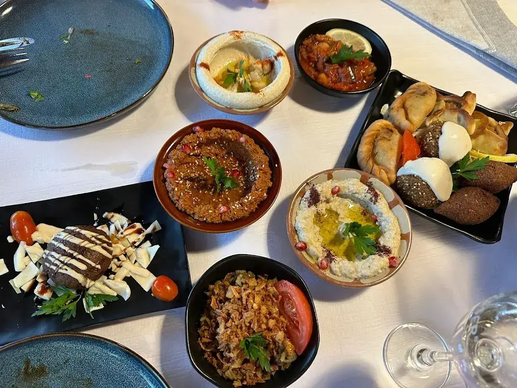 Leila libanesisches Restaurant_Schmerikon_slider_image_3