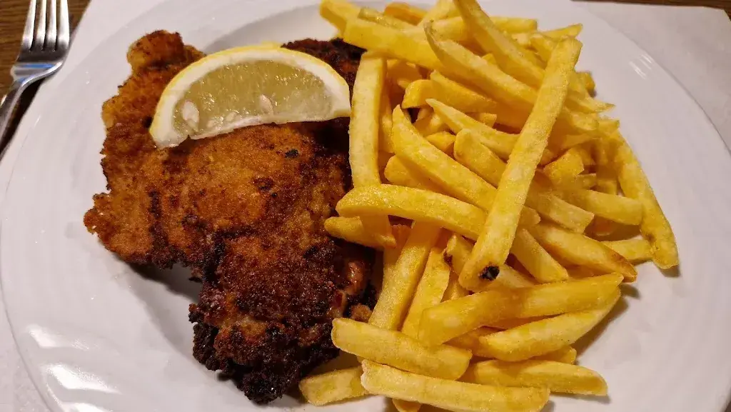 Y B_Utoburg_Zürich_review