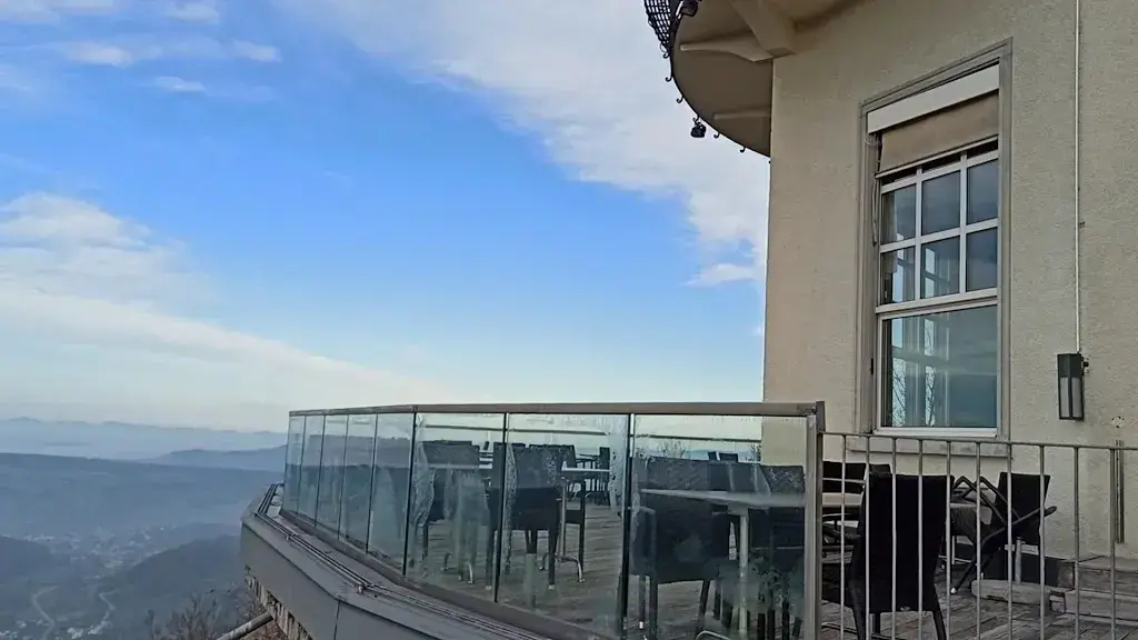 Hotel UTO KULM car-free hideaway in Zurich_Uetliberg_slider_image_2