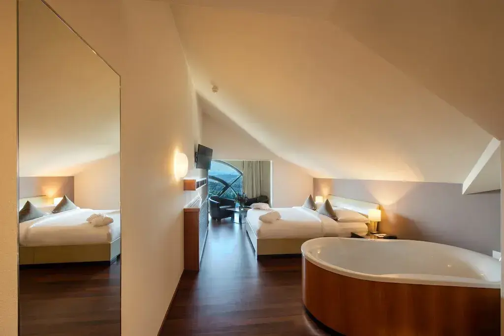 Hotel UTO KULM car-free hideaway in Zurich_Uetliberg_slider_image_3