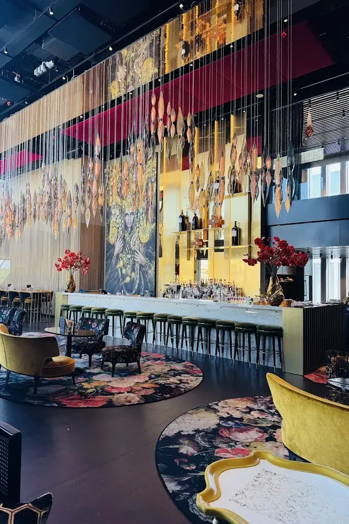 Anouk Janine Braune_Sablier Rooftop Restaurant & Bar_Zürich_review