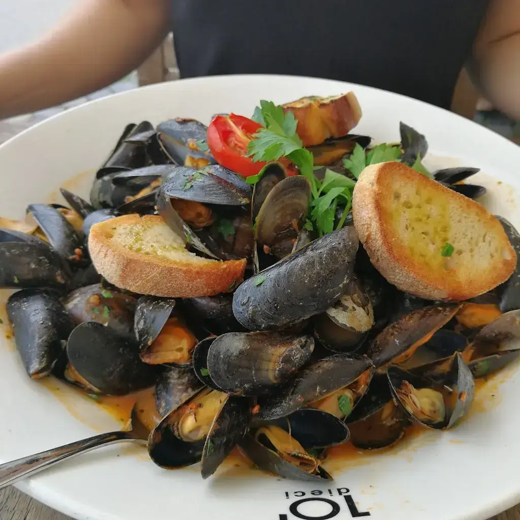 Menu_dieci Pizza&Pasta Restaurant Rapperswil_Rapperswil-Jona_image_9