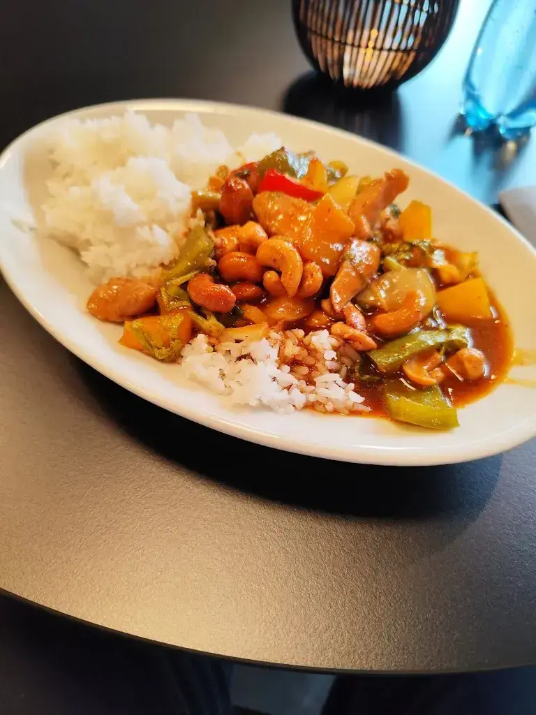 Michael Priller_H-Downtown_Rapperswil-Jona_review