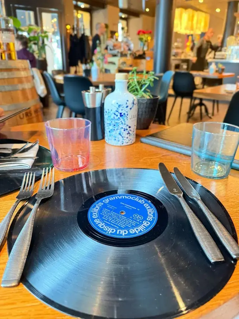 Felipe Sarkis_Hotel & Restaurant JAKOB_Rapperswil-Jona_recensione