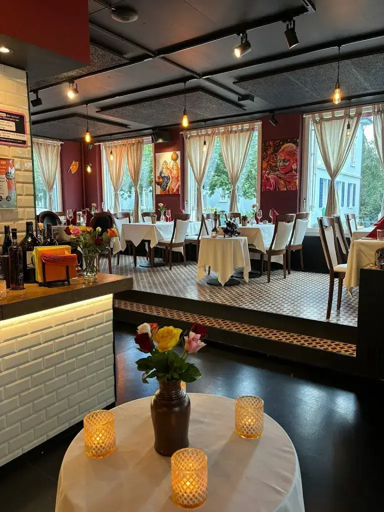 Spice Village- Restaurant Mannedorf, Halal Restaurant in Männedorf