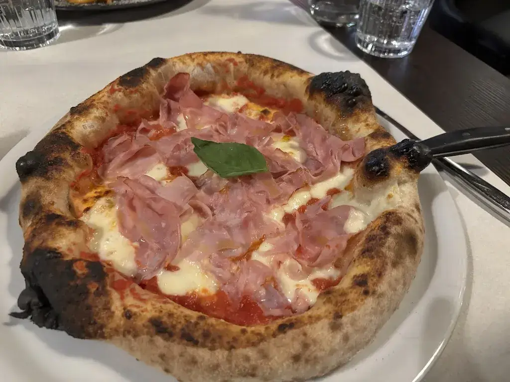 Chez Gaspi 23 GmbH_Hombrechtikon_slider_image_3