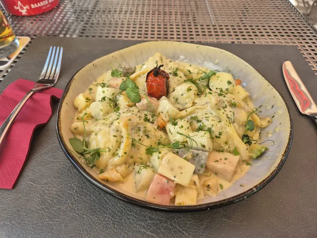 Steven Munro_Hotel - Restaurant Ebel_Baar_review