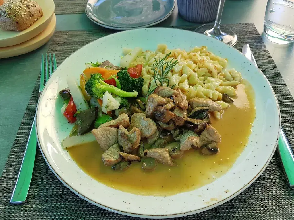 R. Clausen_Steakhouse Hirschen_Grüningen_avis