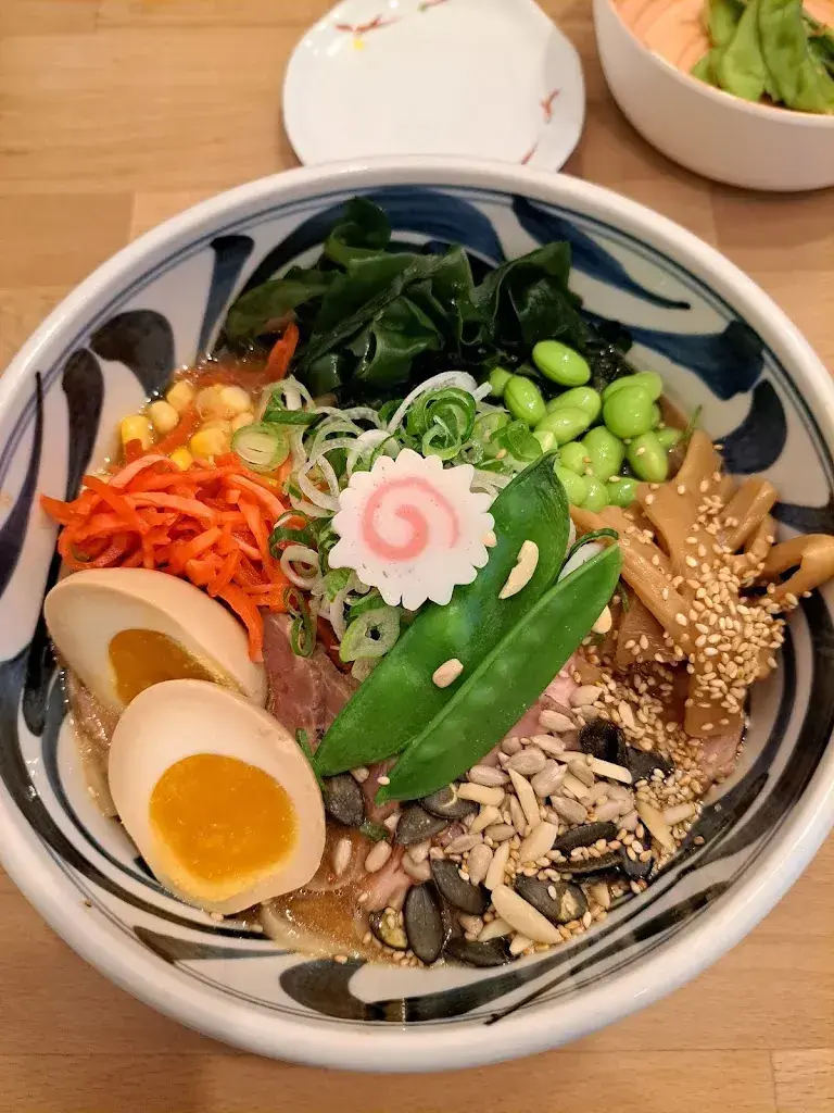 Luca Di Falco_Ninja Noodle_Jona SG_avis