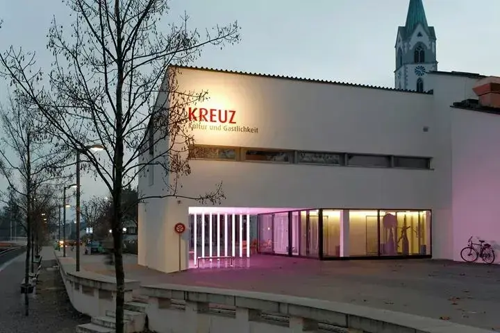 KREUZ Jona_Jona SG_slider_image_3