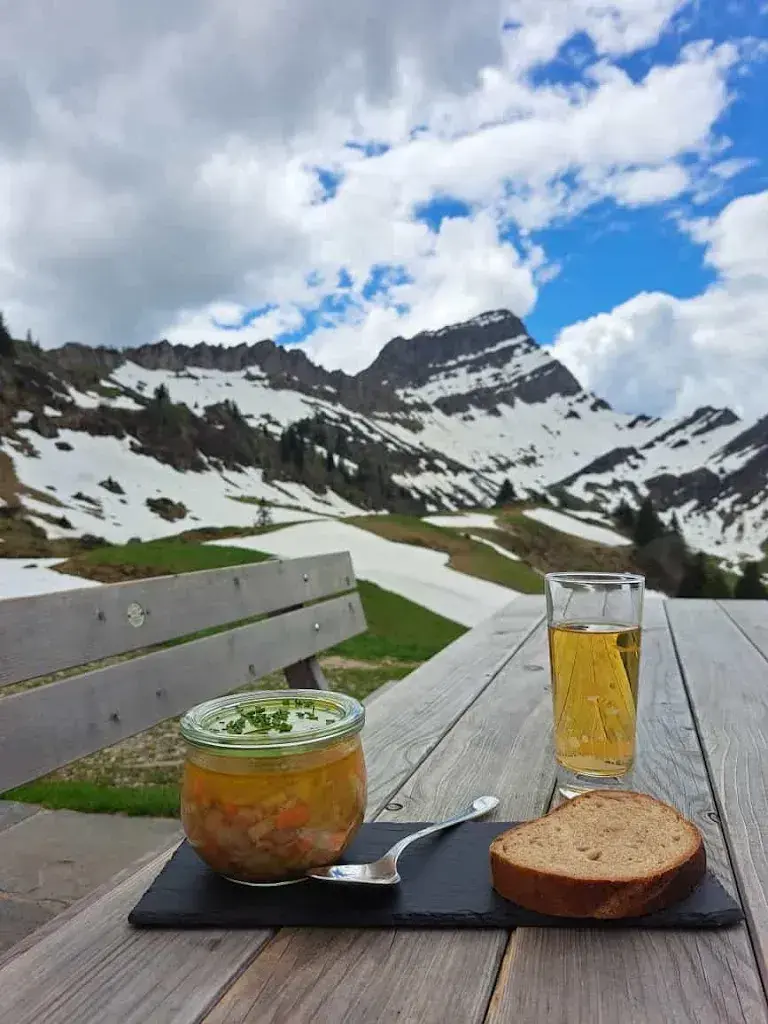 Sina Kohler_Alpbeizli Bütz_Ebnat-Kappel_review