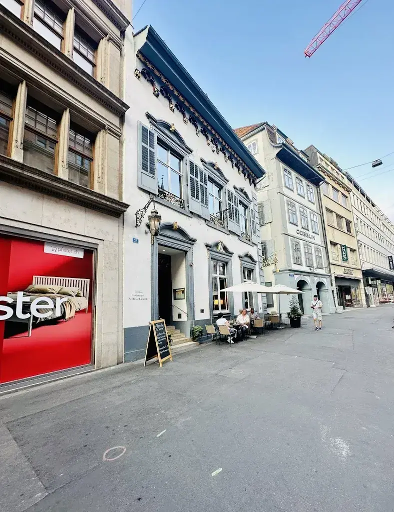 Le Coucou_Schlüsselzunft_Basel_review