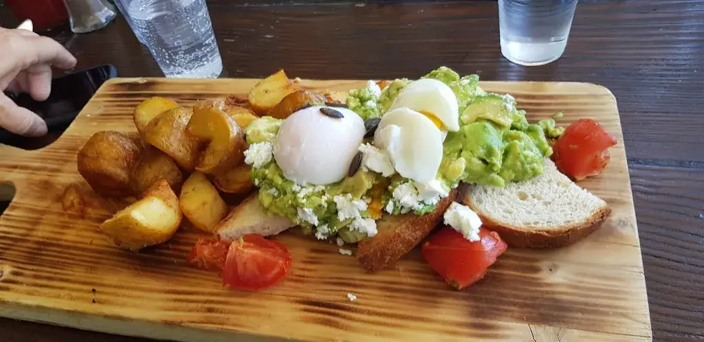 Menu_Fork & Bottle_Zürich_image_9