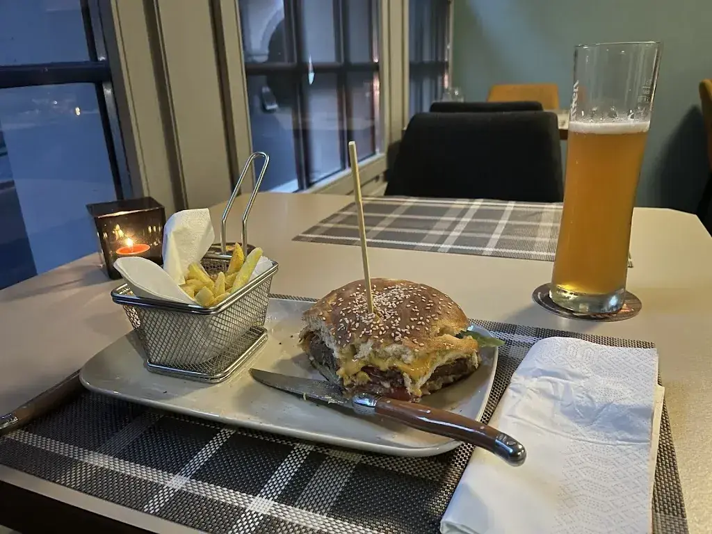 Philipp Klauser_Happy Life Burger - Lichtensteig_Lichtensteig_recensione