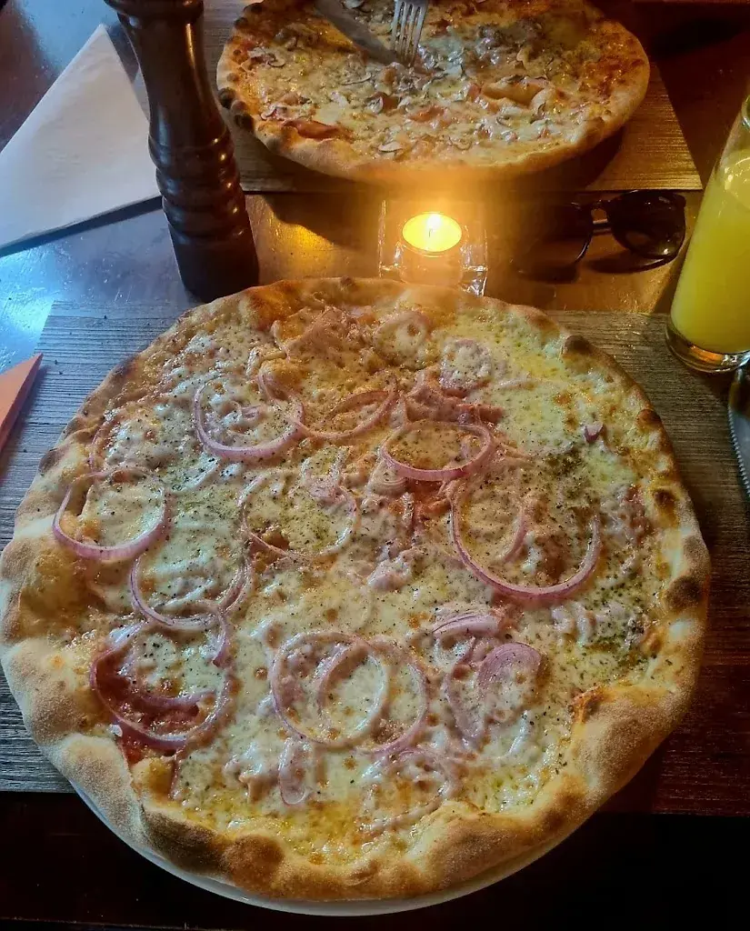 Pr. F._L'Angolino_Lichtensteig_recensione