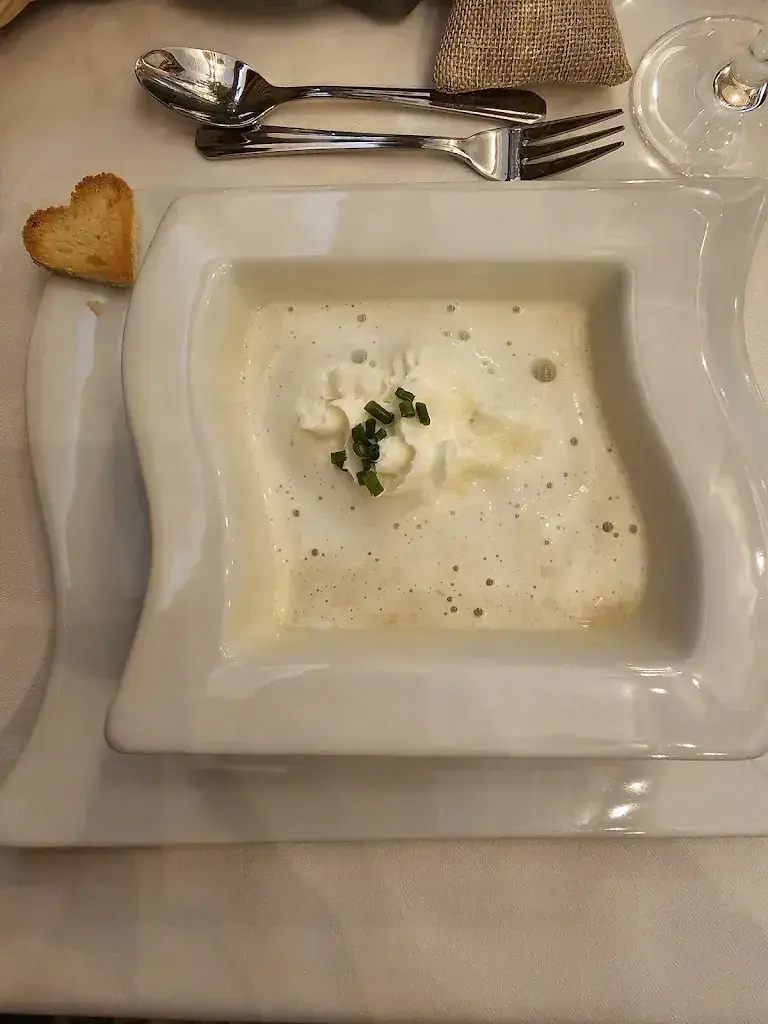 Hans Bührer_Holderschüür_Kirchberg_review