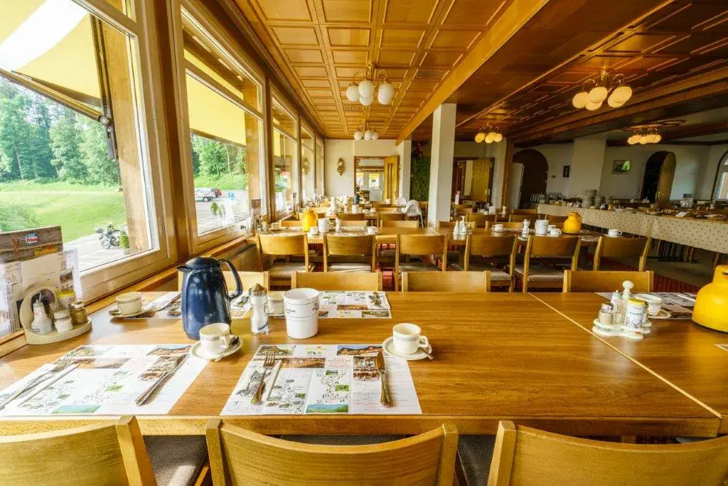 Gasthaus Hulftegg_Mühlrüti_slider_image_1