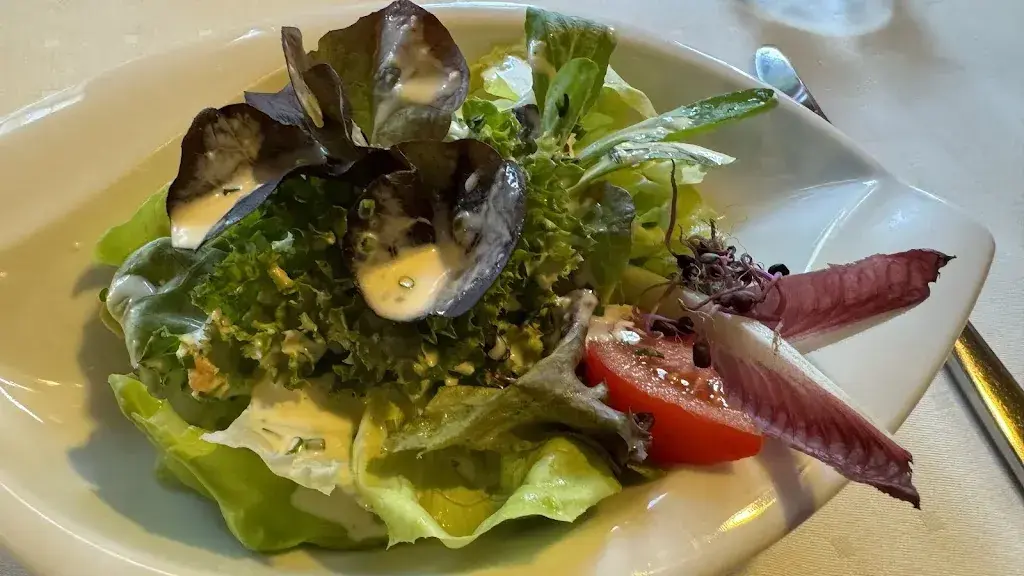 Martin Lendi_Restaurant Schäfli, Wiesen_Dreien_avis