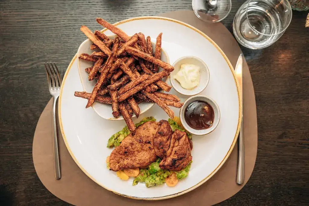 Restaurant Five_Wil_slider_image_2