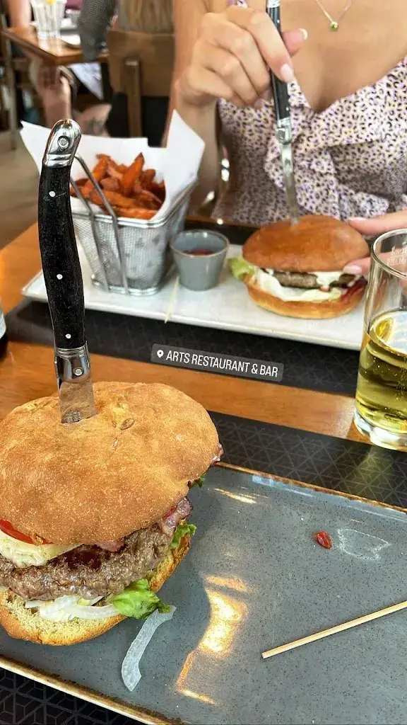 ZeKlumaNax_ART's_Wil_review