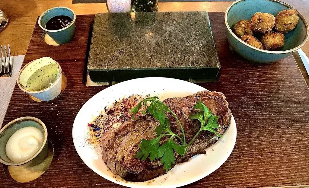 ART's_Wil_slider_image_3