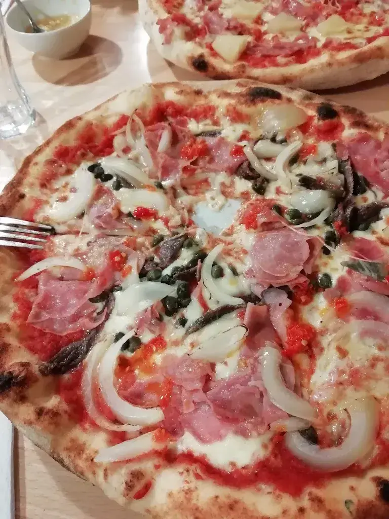 Menu_Pizzeria Piccola_Wil_image_5