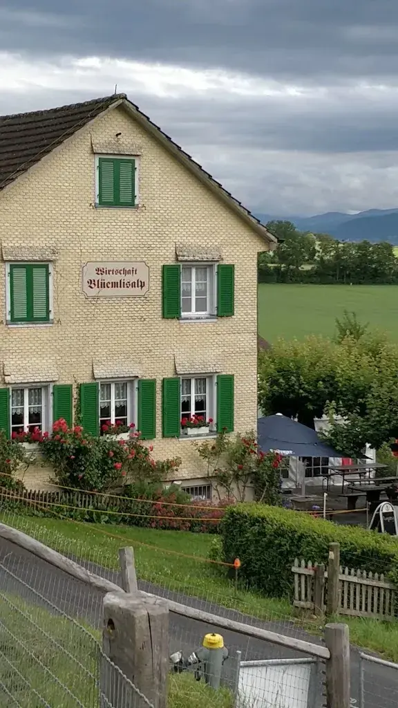 Blüemlisalp_Herrliberg_slider_image_2