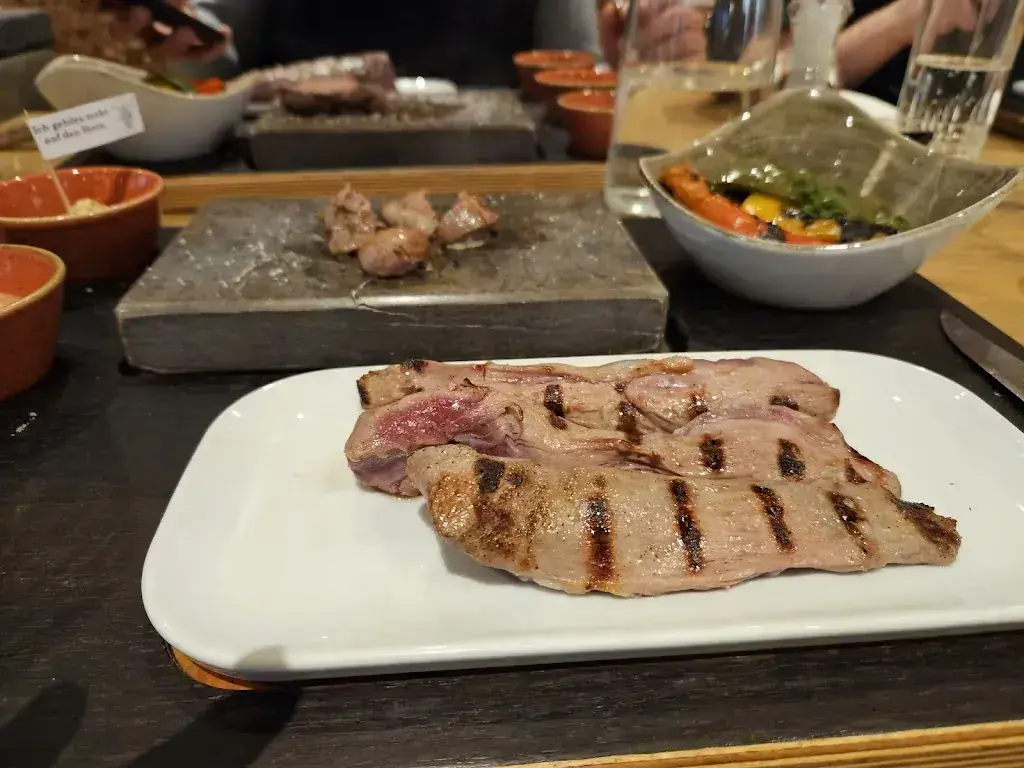 Saonli Roy_Steakhouse Hot Stone Niederuzwil_Niederuzwil_avis