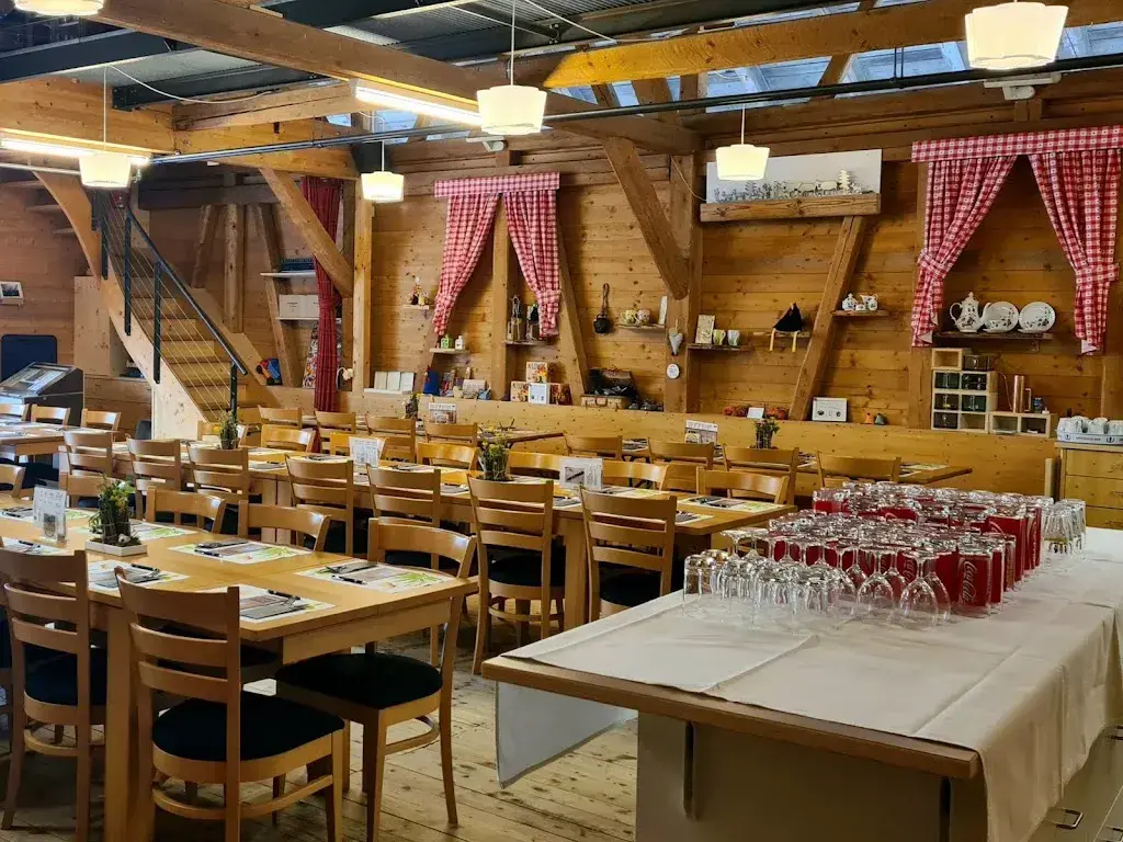 Suzy Furrer_Schüür Eventraum_Brunnadern_review