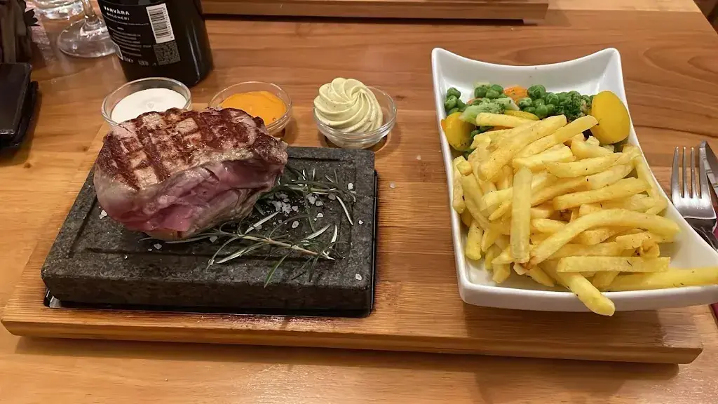 Christine Hacker_Sommer’s Löwen Wolfertswil_Wolfertswil_review