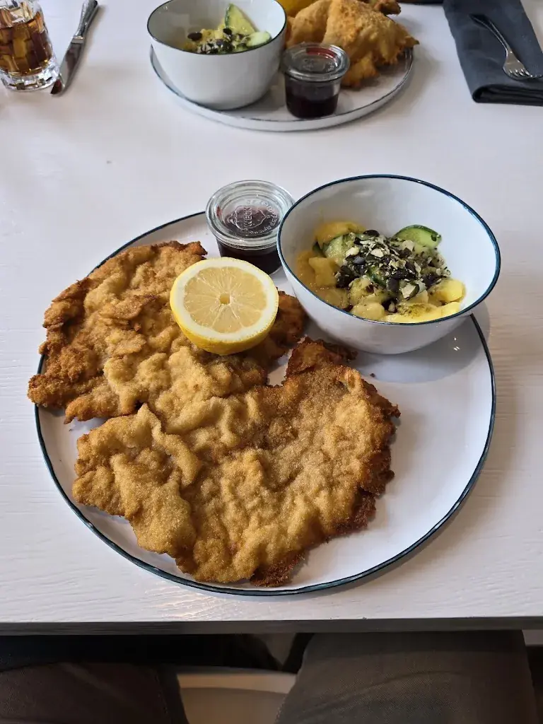 Marcus Lier_Hofwiesen_Zürich_reseña