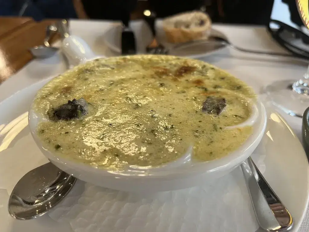 Sha Yap_Mère Catherine_Zürich_review