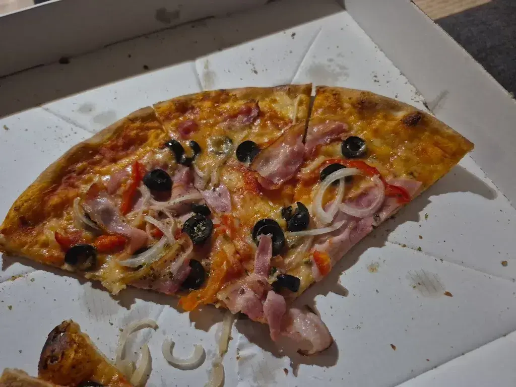 Menu_Restaurant Pizzeria Kreuz_Dotzigen_image_9