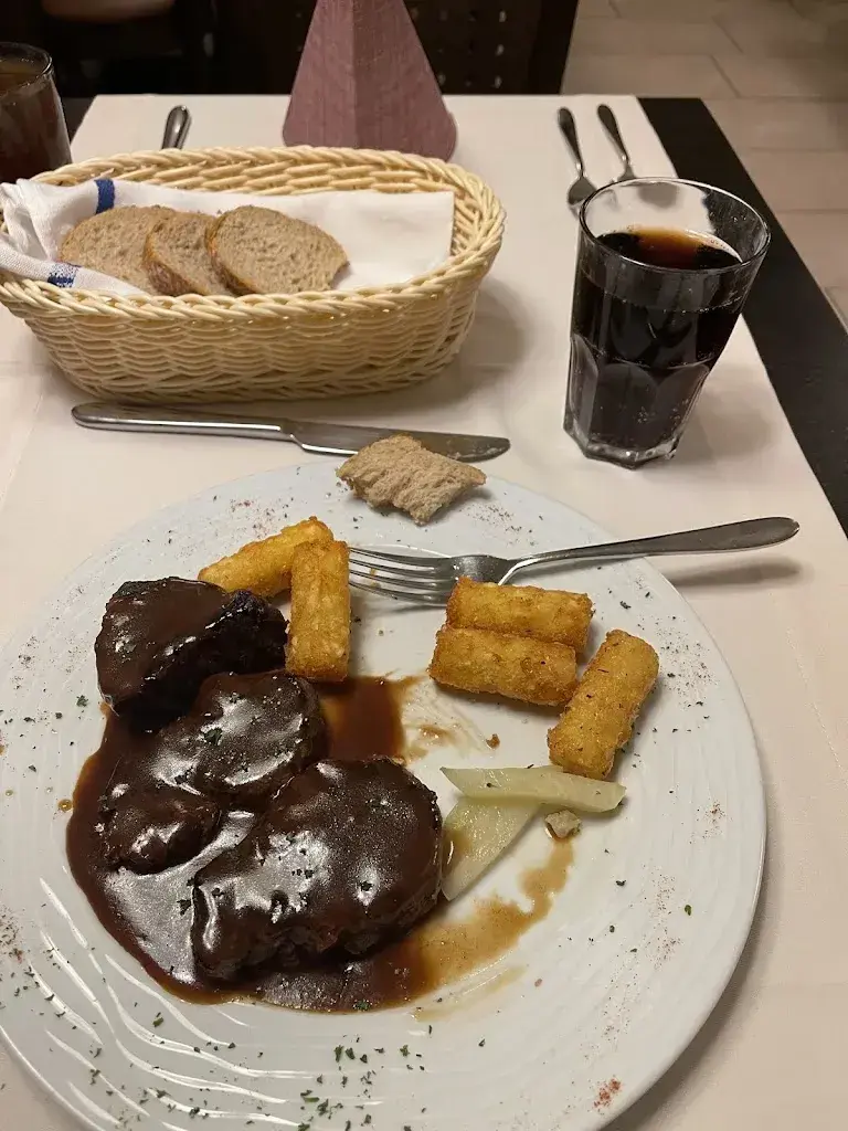 Kadir Ozgur_Hotel Restaurant Bahnhof Uzwil_Uzwil_review