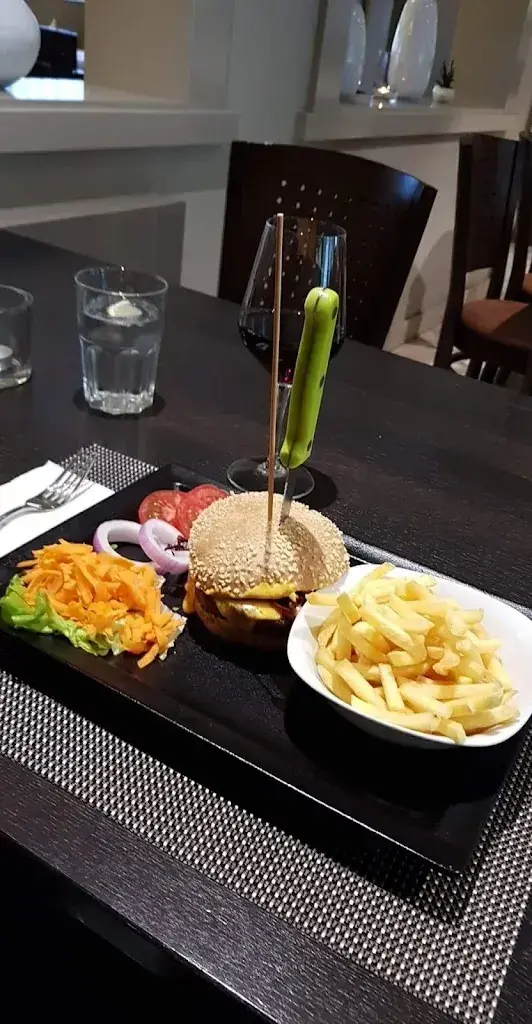 Mickey SER-CH_Hotel Restaurant Bahnhof Uzwil_Uzwil_review