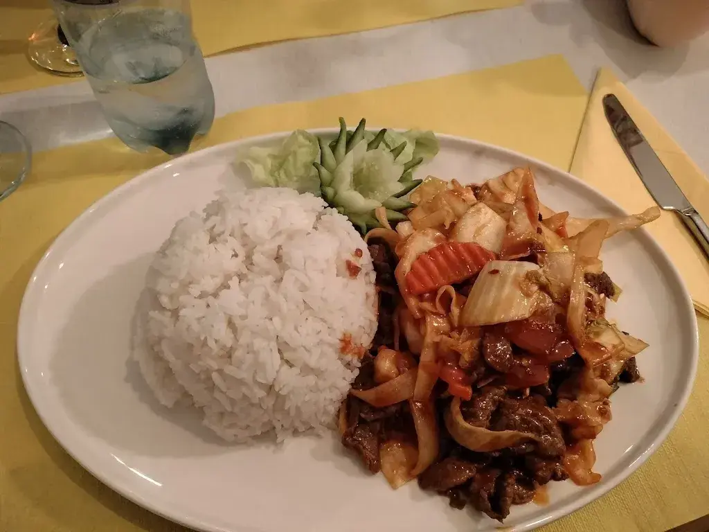 xavi camps_Asia Halong - Mom‘s Kitchen_Bern_review