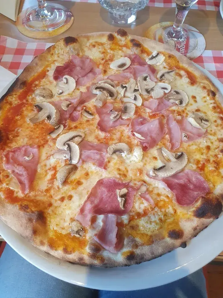 Menu_Holzofen Pizzeria Eschenhof_Flawil_image_3