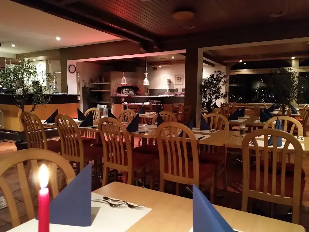 Holzofen Pizzeria Eschenhof_Flawil_slider_image_3
