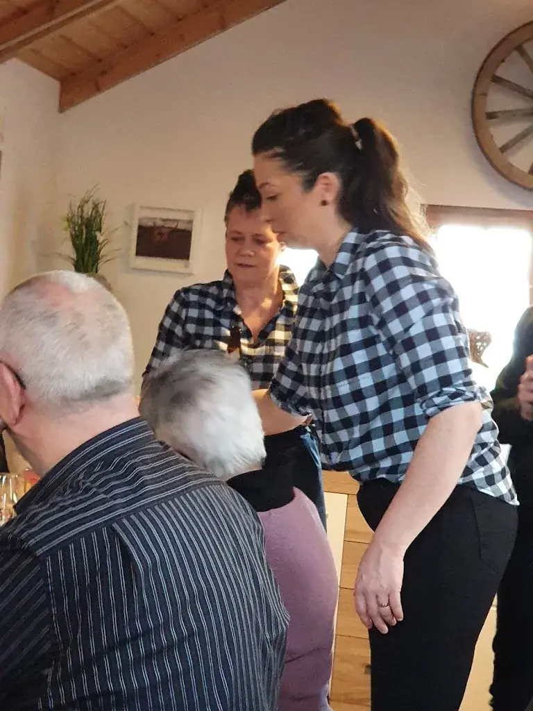 Rudolfwilli Nuolf_Kuhstall Beizli_Niederwil_review