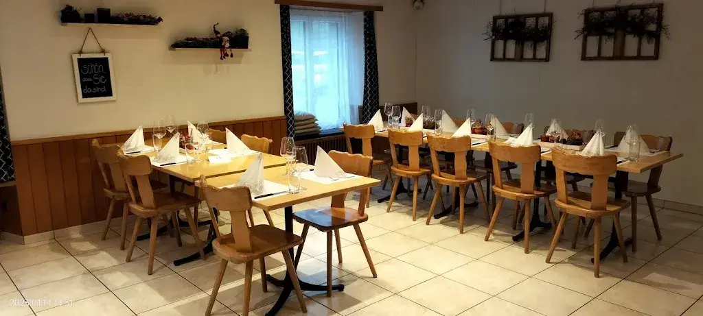 Kreuz restaurant in Sins