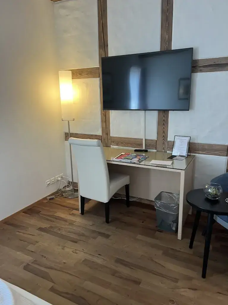 Ruzanna Konjoryan_Hotel & Landgasthof Löwen_Sins_avis