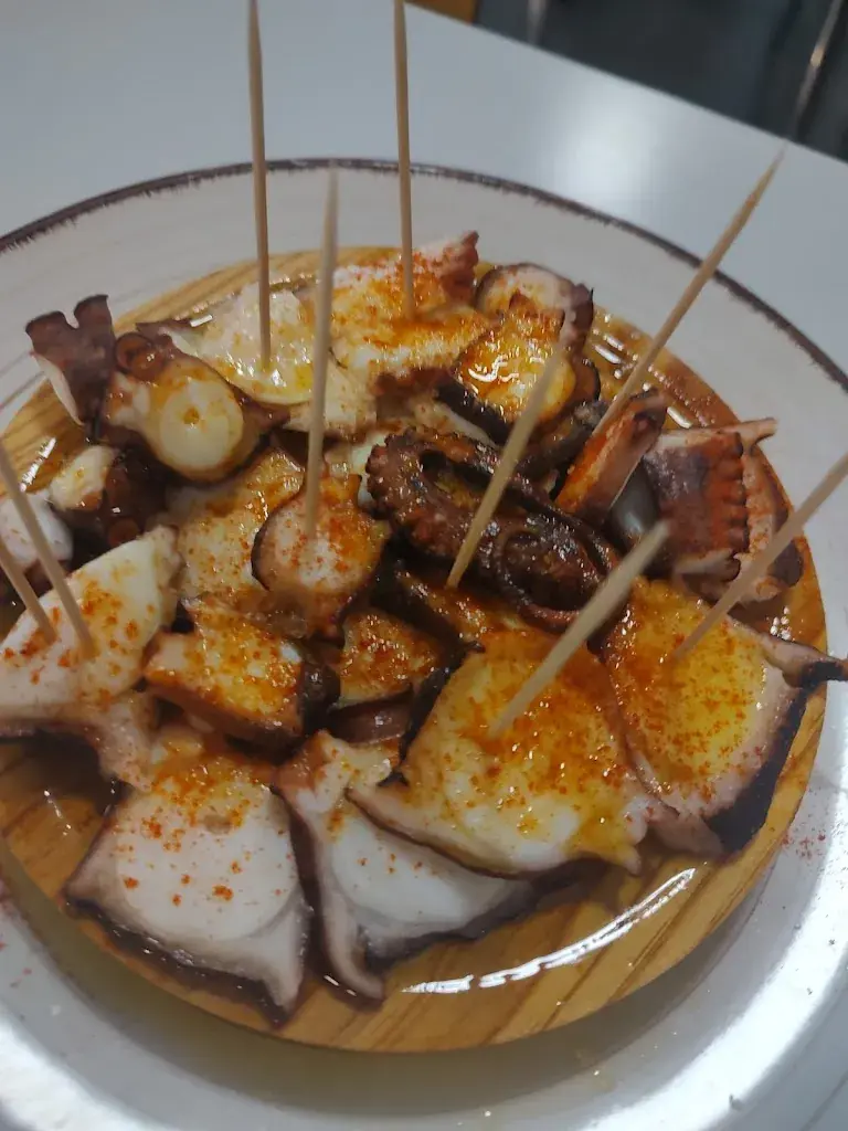 nikolka rugerio_Restaurante la tribuna de calvo_Bern_review