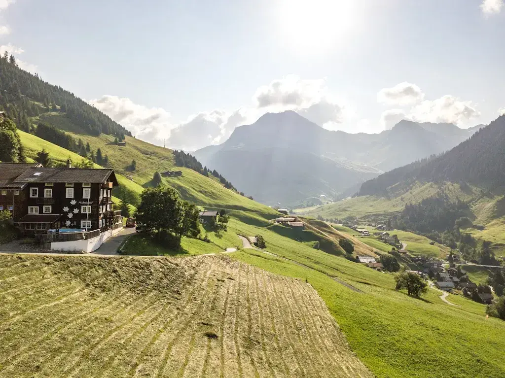 Sonja's Michelshof_St. Antönien_slider_image_3