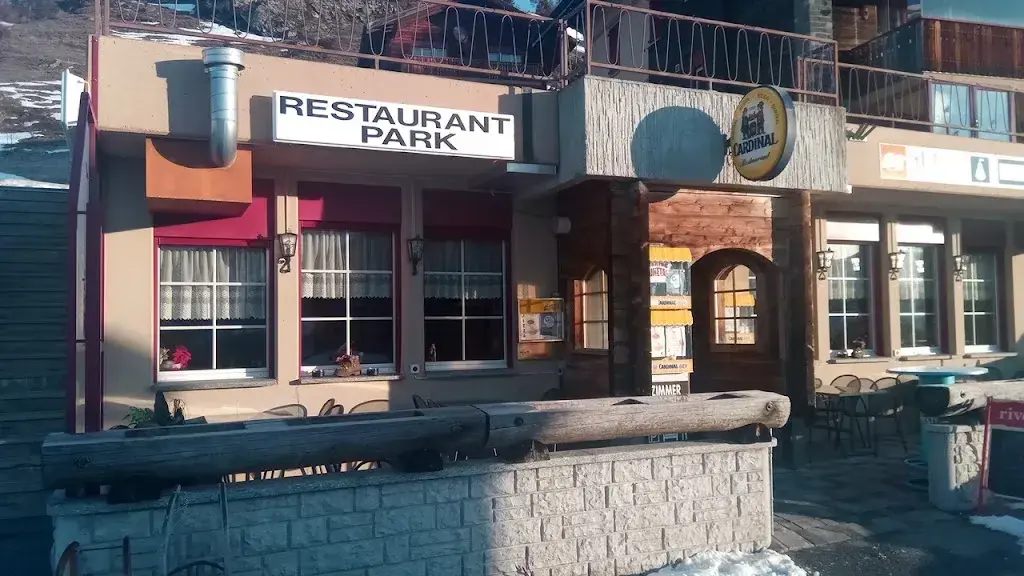 Restaurant Park_Gampel_slider_image_1